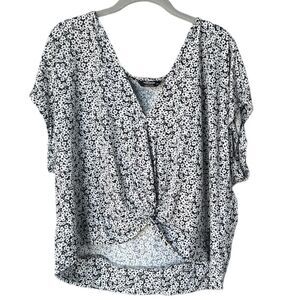 Lucky Brand Twist Front T Shirt Black White Floral Size XL